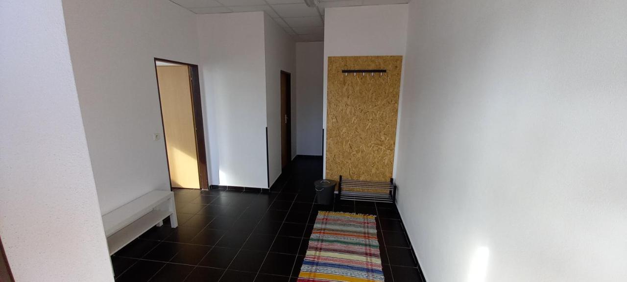 Plaz Vyton Hostel Predni Vyton Luaran gambar